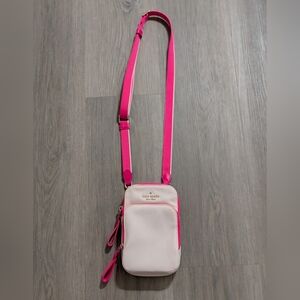 Kate Spade Fuchsia and Cream Chelsea Crossbody Bag - Gently Preloved